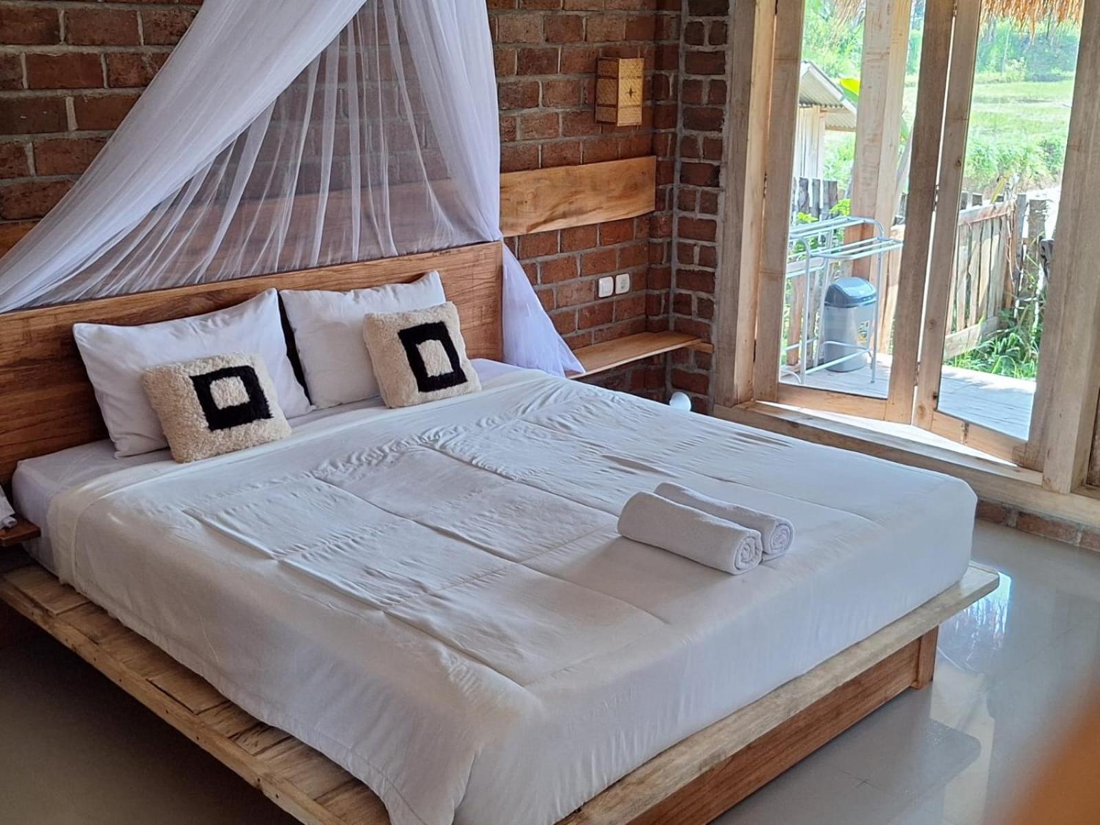 Bunga Maliq Bungalow Lombok Tetebatu Rum bild