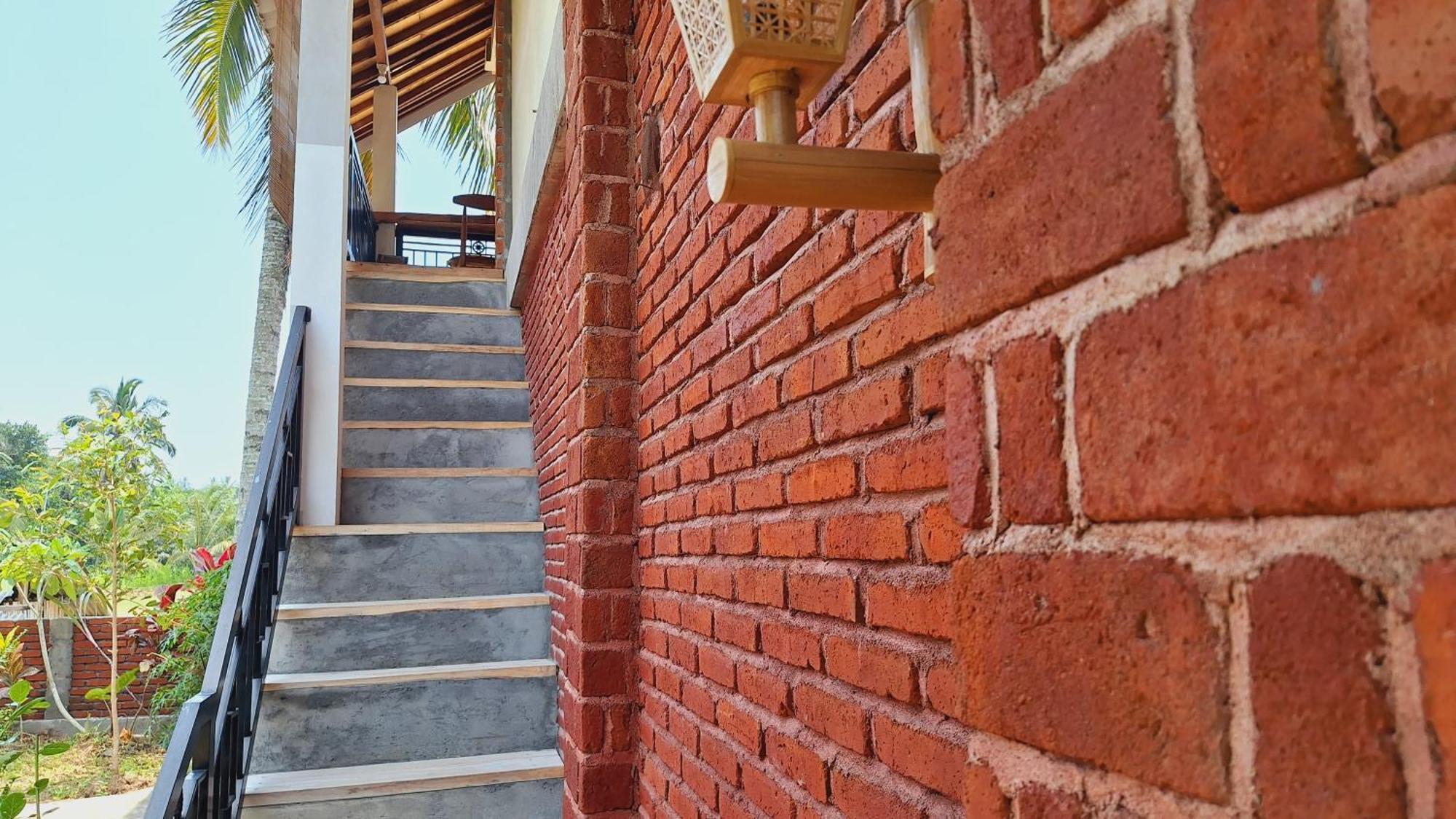 Bunga Maliq Bungalow Lombok Tetebatu Rum bild