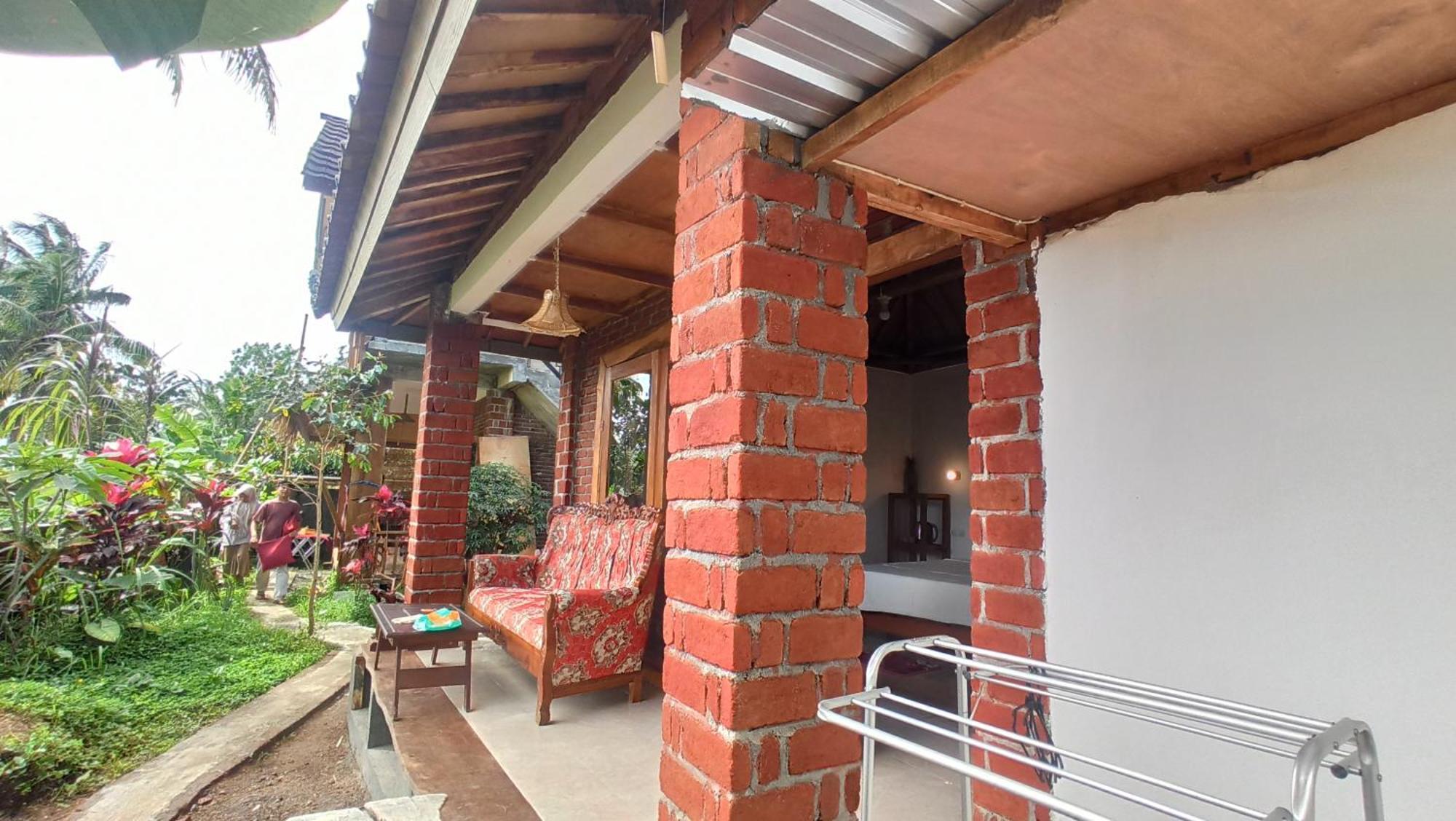 Bunga Maliq Bungalow Lombok Tetebatu Rum bild