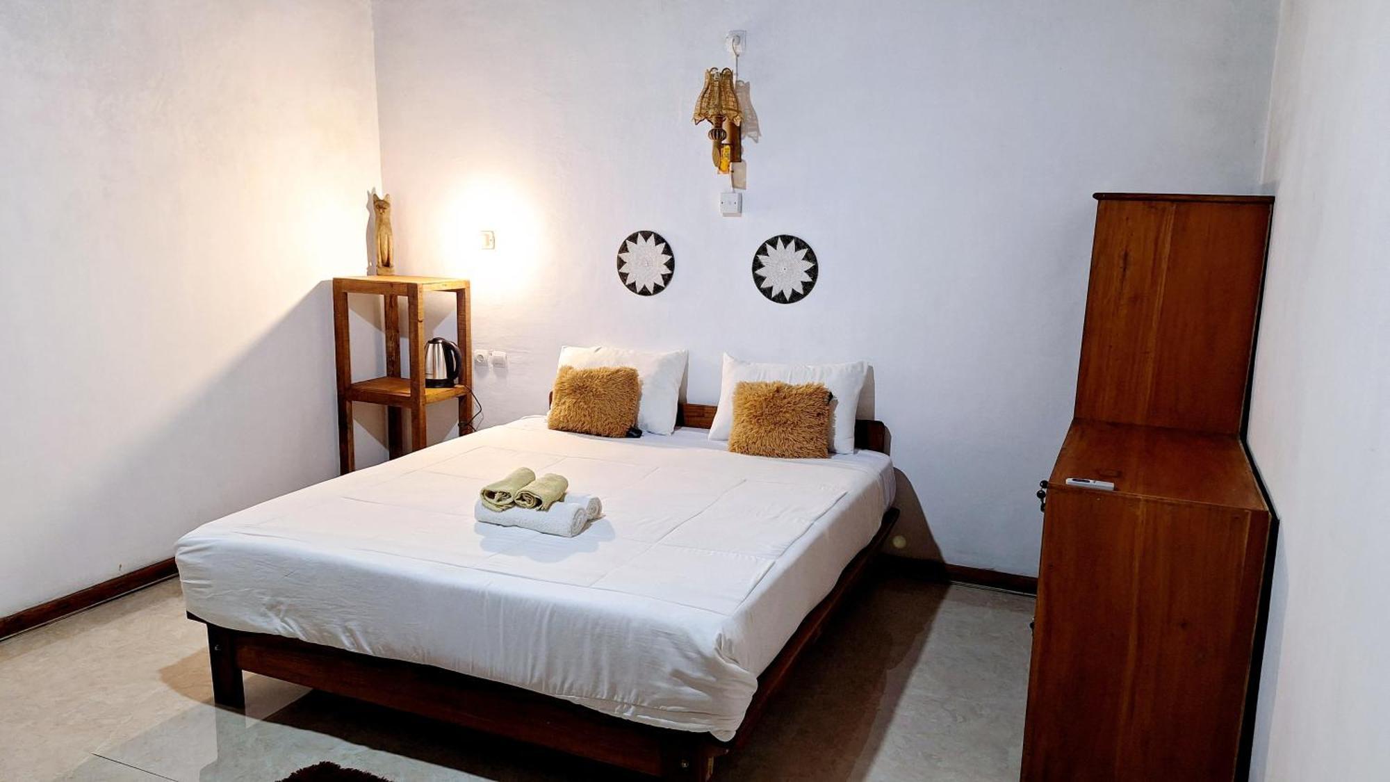 Bunga Maliq Bungalow Lombok Tetebatu Rum bild